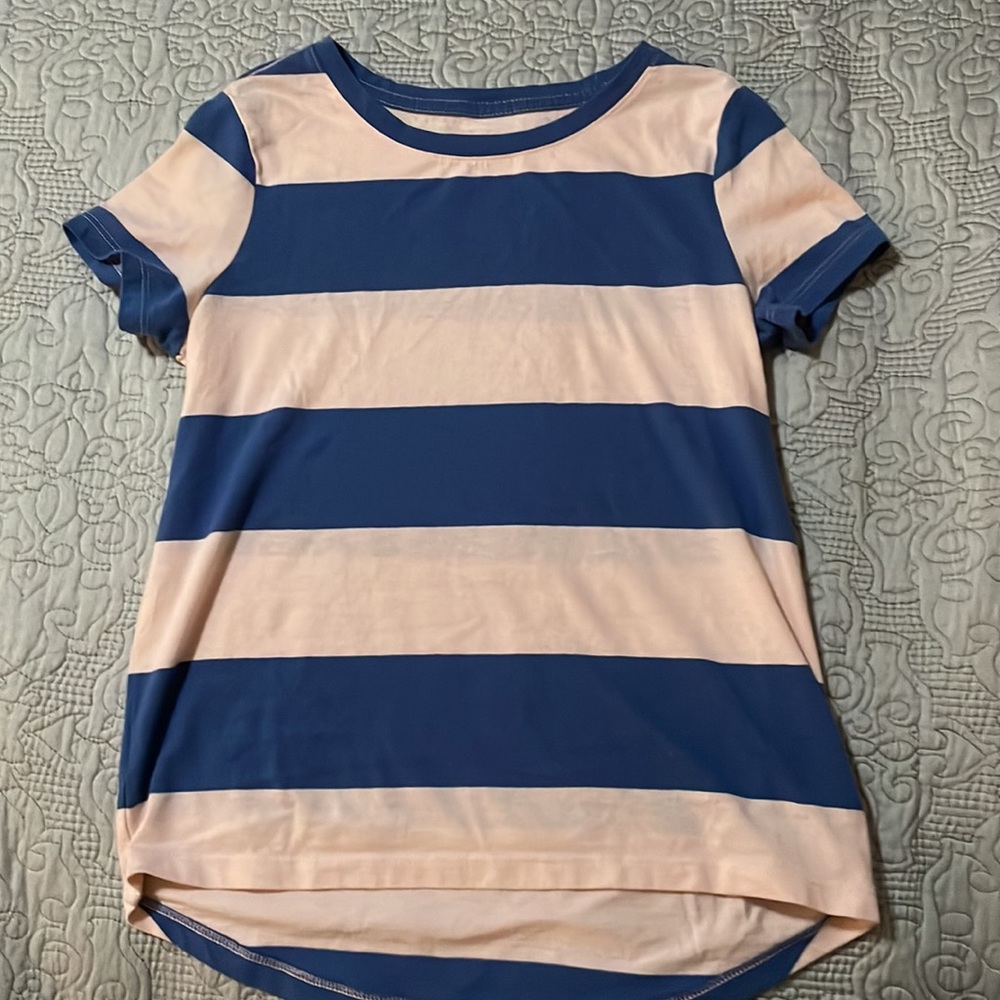 Old Navy girls 3 assorted t shirts size M (8). - Picture 5 of 10